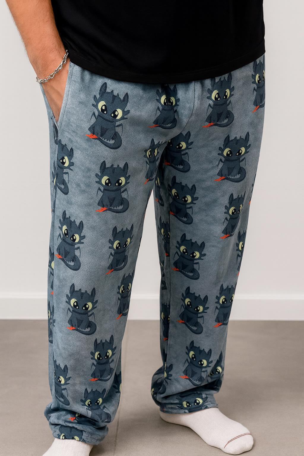 Dragon Flannel Pajama Pants | HTTYD Toothless & Light Fury